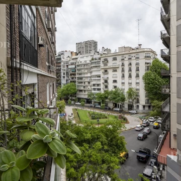Departamento de 7 ambientes en Recoleta