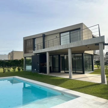 Casa en venta 5 ambientes, Ayres Plaza,  Pilar