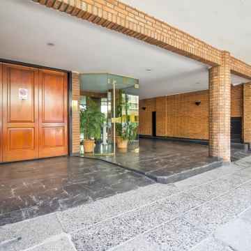 Departamento duplex 4 amb con cochera fija - Barrio Norte 