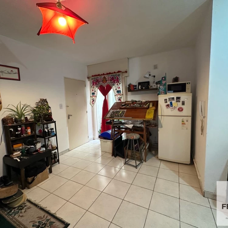 En Venta Dpto 1 Dorm. con 2 patios. B° General Paz. Se acepta vehículo.