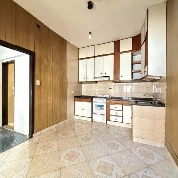 Venta PH en Ciudadela de 4 ambientes con terraza
