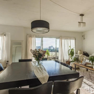 Venta Departamento 2 Ambientes, con Cochera en Parque Patricios- Apto Profesional- Apto consultorio
