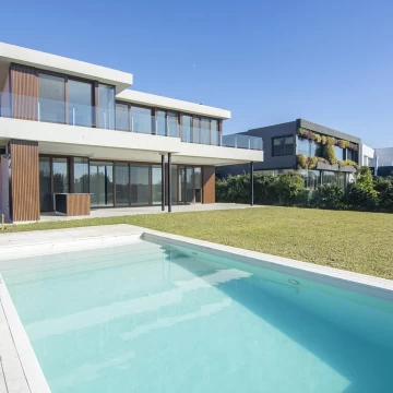 Casa de diseño con 5 suites a la laguna, a estrenar en Virazon, Nordelta