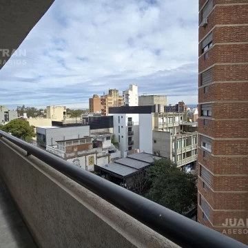 Frente a Parque Las Tejas, 1 dormitorio, balcon al frente, Nueva Córdoba