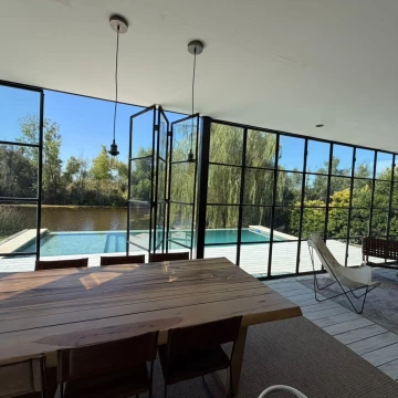 Casa en venta al lago en Acacias Puertos
