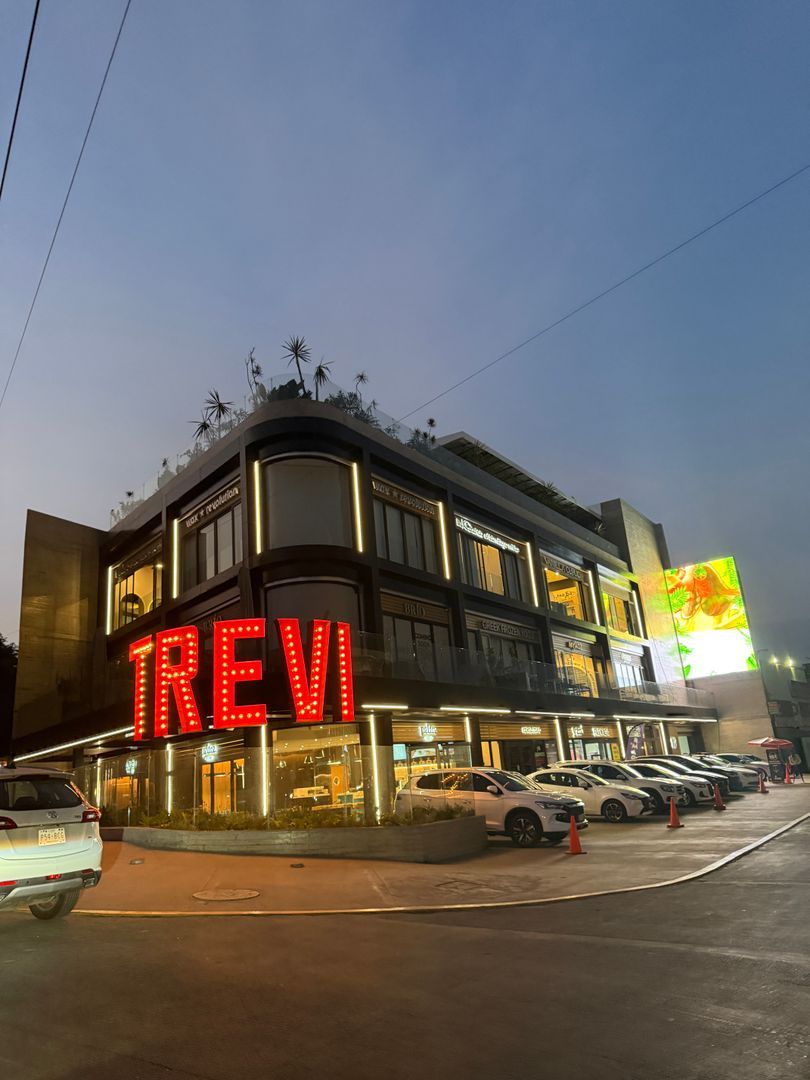 Locales Plaza Trevi Tecamachalco - 3.JPG