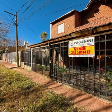 Piaggio 537 - Casa De 4 Dormitorios En Venta - Alberdi, Rosario
