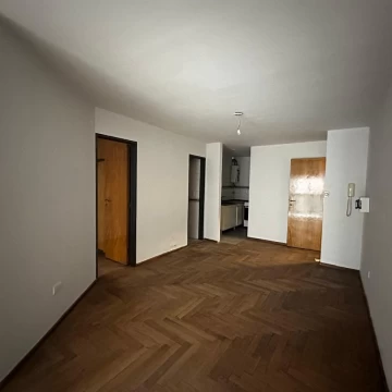 Departamento en Alquiler en Poeta Lugones al 240