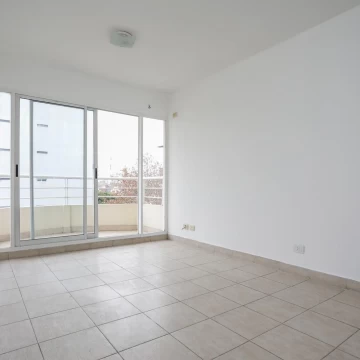 Departamento en venta de 2 ambientes en Flores