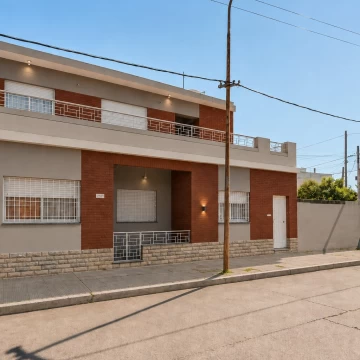 CASA MULTIFAMILIAR | 3 Y 2 AMB IENTES |LOMAS DEL MIRADOR