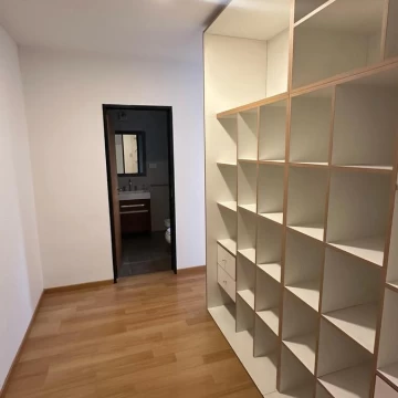 1784031853.jpg