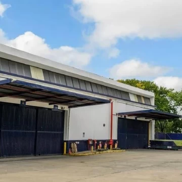 Excelentes naves industrial de 10675 m2 cubiertos en Hurlingham