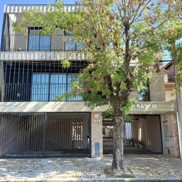 Departamento 2 ambientes a estrenar en alquiler lujan con cochera