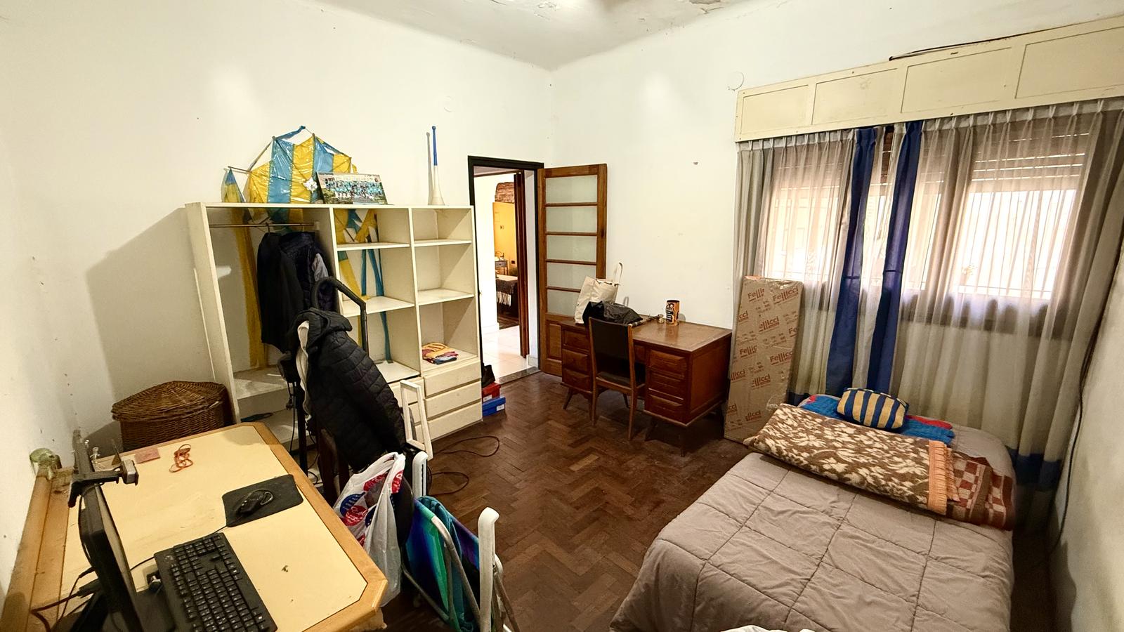 Casa en venta de dos dormitorios APTO CRÉDITO - Rosario, Azcuénaga