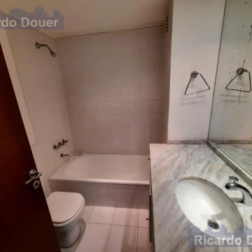 1784042593.jpg