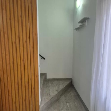 1784042674.jpg