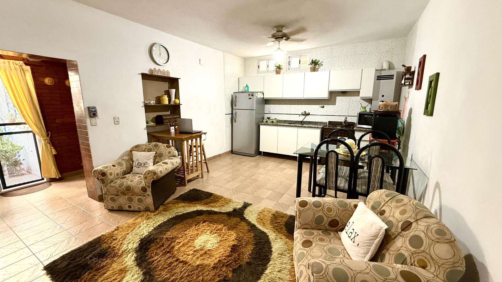 Departamento en venta de pasillo de dos dormitorios - Rosario, Azcuénaga