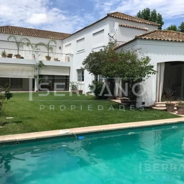 Venta Casa 5 ambientes con Jardin  y Piscina Barrio cerrado Solares del Talar, El Talar