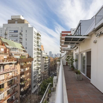 Venta Departamento 4 ambientes con balcón terraza y  cochera en Palermo