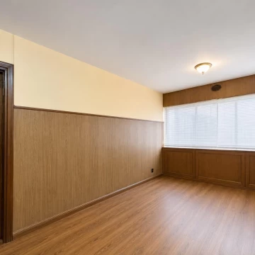 Rivadavia y Martin y Omarr - Oficina amplia, 4 despachos y sala de reuniones - Alquiler