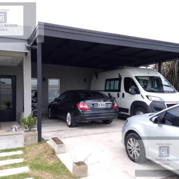 Casa 5 ambientes en venta Barrio Haras Santa Maria - Escobar