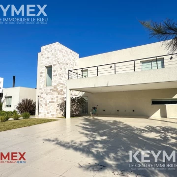 Casa de 5 ambientes en Principado Ciudad Nautica, San Vicente