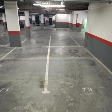 Ideal Inversión Venta de Cochera Cubierta en Centro Comercial Pueblo Caamaño, Pilar