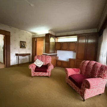 Casa en planta alta 2 dormitorios con balcon al frente