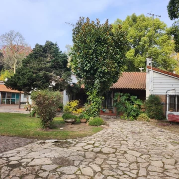 Gran Casa quintan sobre principal de La Reja