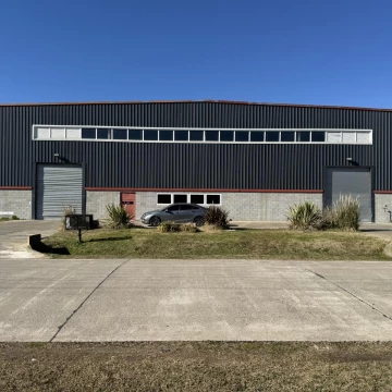 Depósito en Parque Industrial  Cañuelas 1850m2