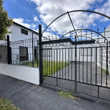 Casa en Alquiler en San Nicolás De Los Arroyos