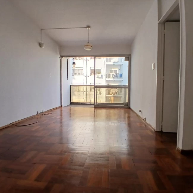 Venta Departamento 4 ambientes balcon en Colegiales! 