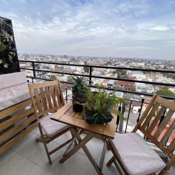 VENTA Departamento SEMIPISO 1 Ambiente y Medio EXCELENTE UBICACION y VISTA ABIERTA en CASEROS CENTRO