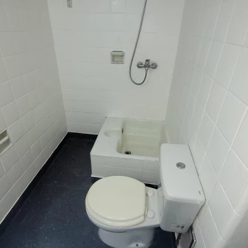 1784135841.jpg
