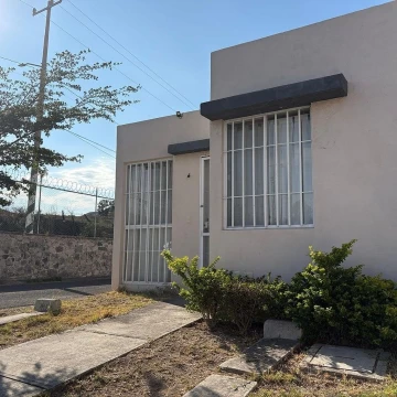 VENTA DE CASA ESQUINA EN FRACC PALERMO NORTE ZAPOPAN