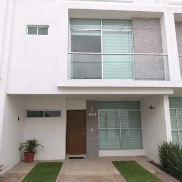 CASA EN VENTA EN PROLONGACION MARIANO OTERO