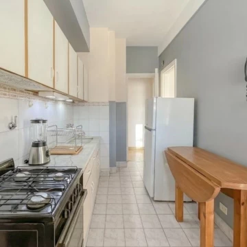 Venta departamento 4 ambientes luminoso con balcon en Balvanera