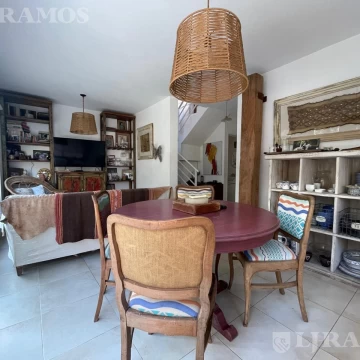 MUY LINDO TRIPLEX VENTA  - LA COLINA DE LA HORQUETA - LA HORQUETA