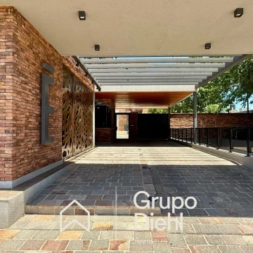 Tu empresa, en un entorno corporativo de primer nivel, en el corazón de Zona Norte.