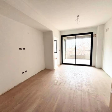 Departamento de dos ambientes en Villa Crespo con balcón terraza y toilette