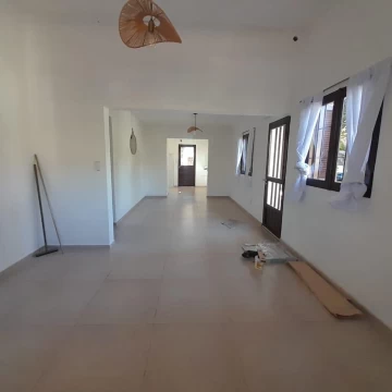 Casa refaccionada a nuevo lote 1350m2 En Rio ceballos