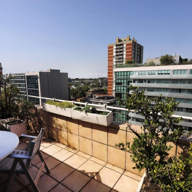Venta Departamento 3 ambientes + dependencias y 4to ambiente.  Vista al Río