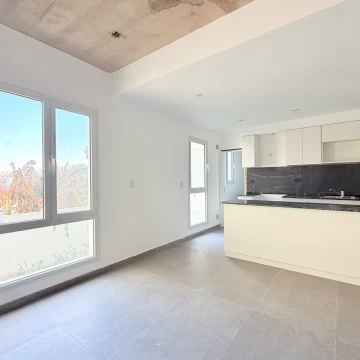 departamento 3 ambientes en venta en lujan centro con cochera