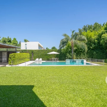 Casa en Venta -6 ambientes-Moderna -Mayling