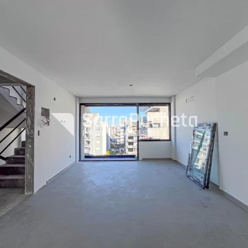 Venta semipiso 2 ambientes con terraza propia y parilla en Morón ( Torre 2)