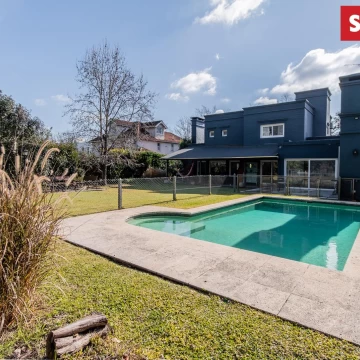 SOLDATI, en exclusiva, vende en Ayres de Pilar casa muy solida. Excelente lote, piscina