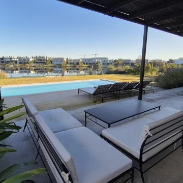 Casa de lujo, 5 hab en suite a la laguna en Barbarita en VENTA y ALQUILER