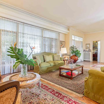 Casa en  venta - 6 ambientes - Acassuso