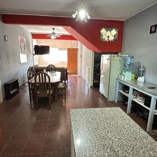 Venta Casa 5 ambientes Virrey del Pino, Jardin, Parrilla, Garage 