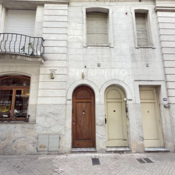 Alquiler Casa uso comercial 4 ambientes Excelente